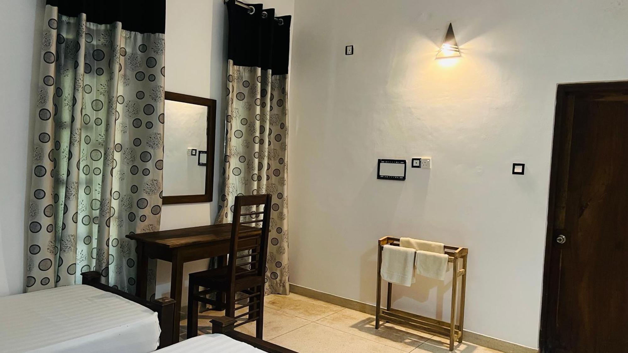 Kingfisher Resort & Retreat Sigiriya Bagian luar foto