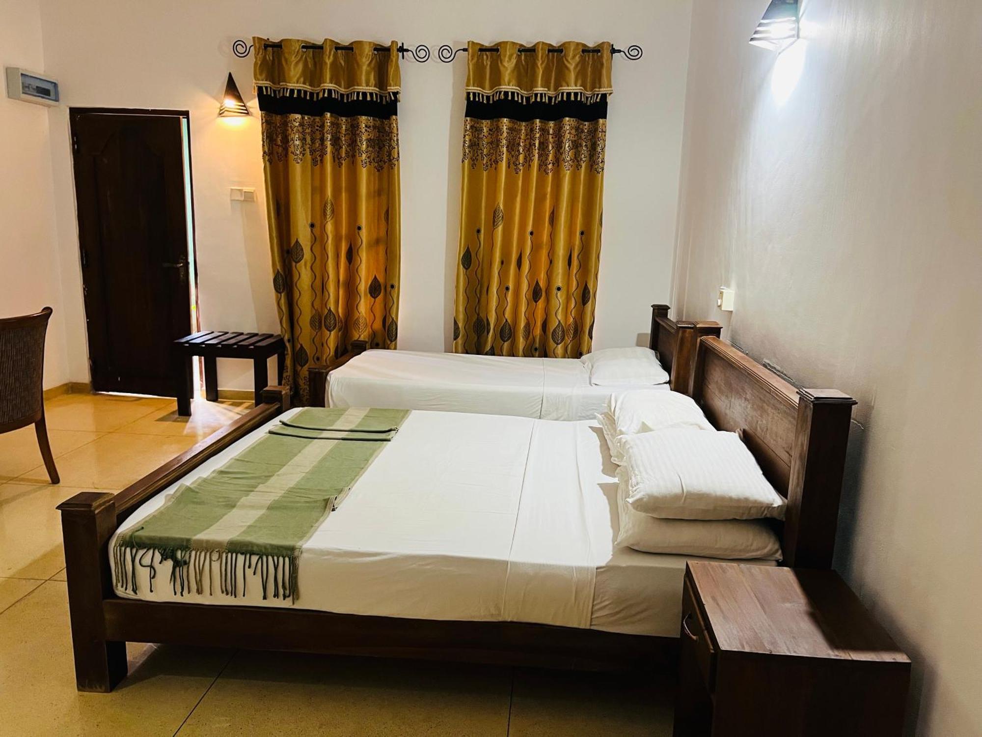 Kingfisher Resort & Retreat Sigiriya Bagian luar foto