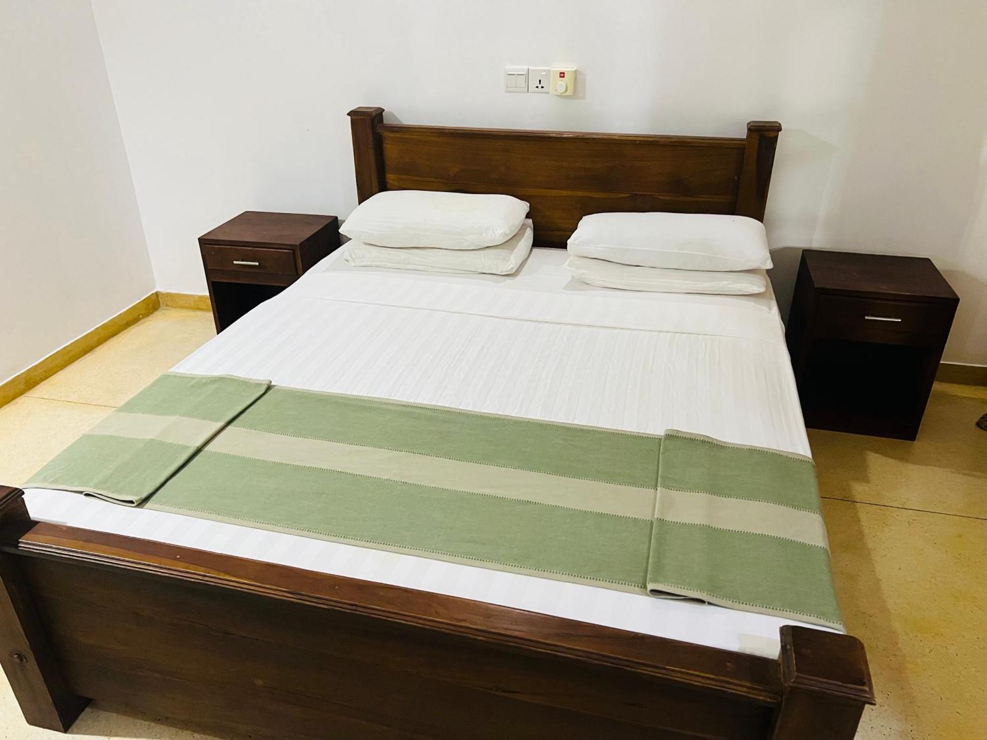 Kingfisher Resort & Retreat Sigiriya Bagian luar foto