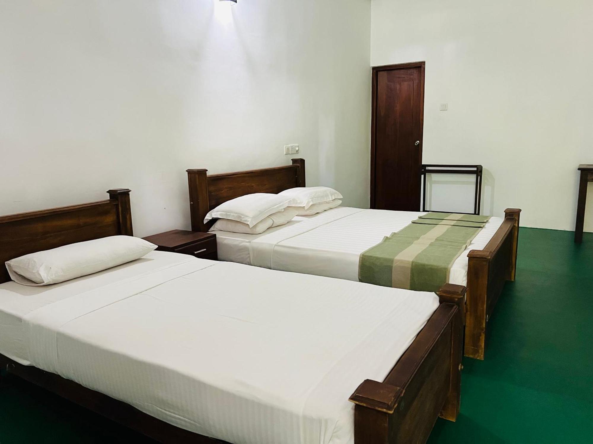 Kingfisher Resort & Retreat Sigiriya Bagian luar foto